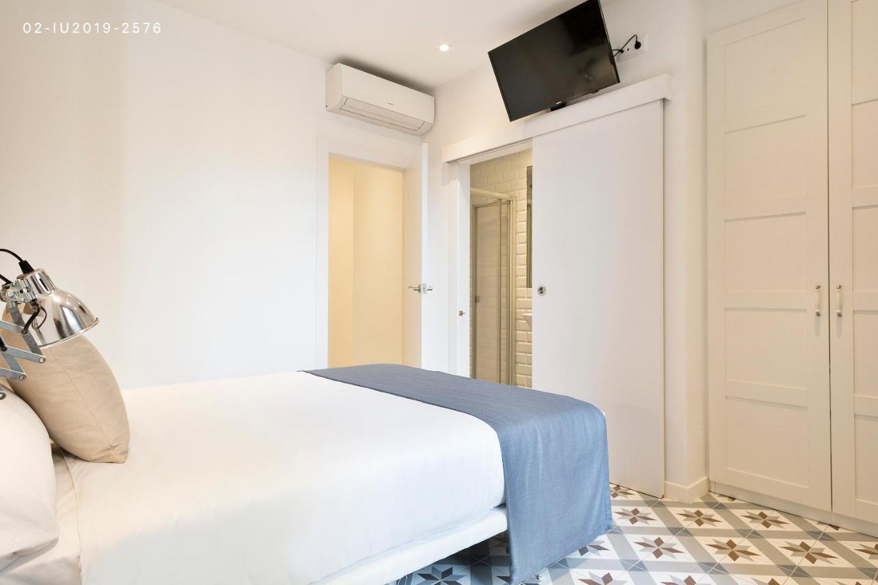Uma Sagrada Familia Apartamento *