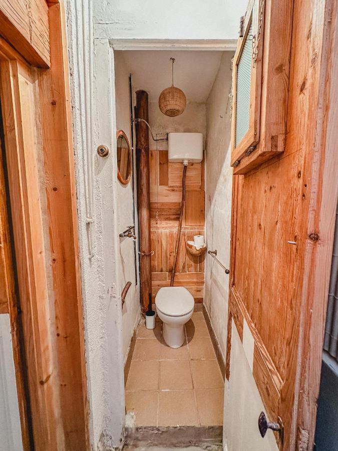 Privada, Casa Compartida Con Pareja Private Room, Shared House With A Couple Barcelone