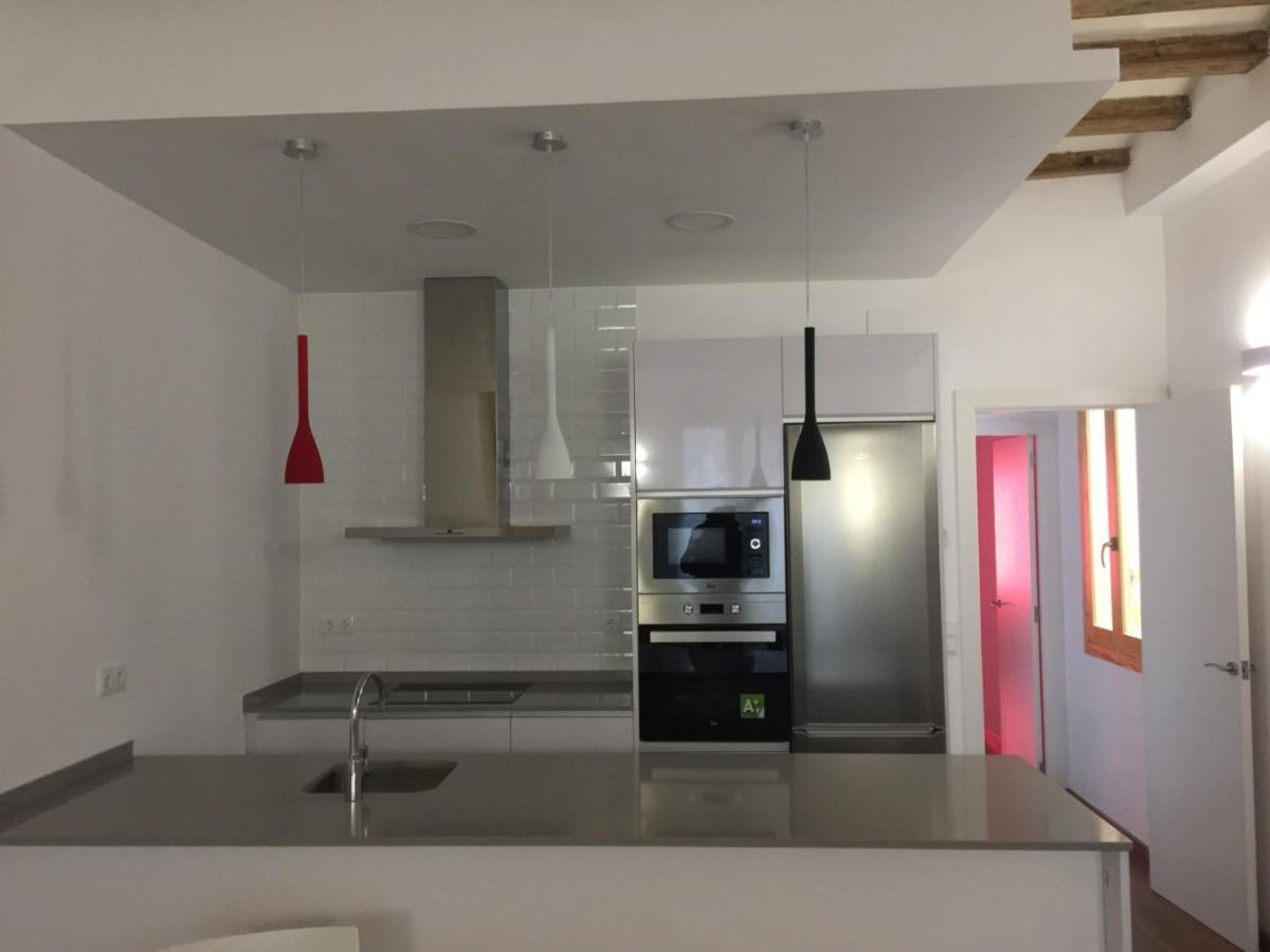 Big Bright Spacious Center Apartamento