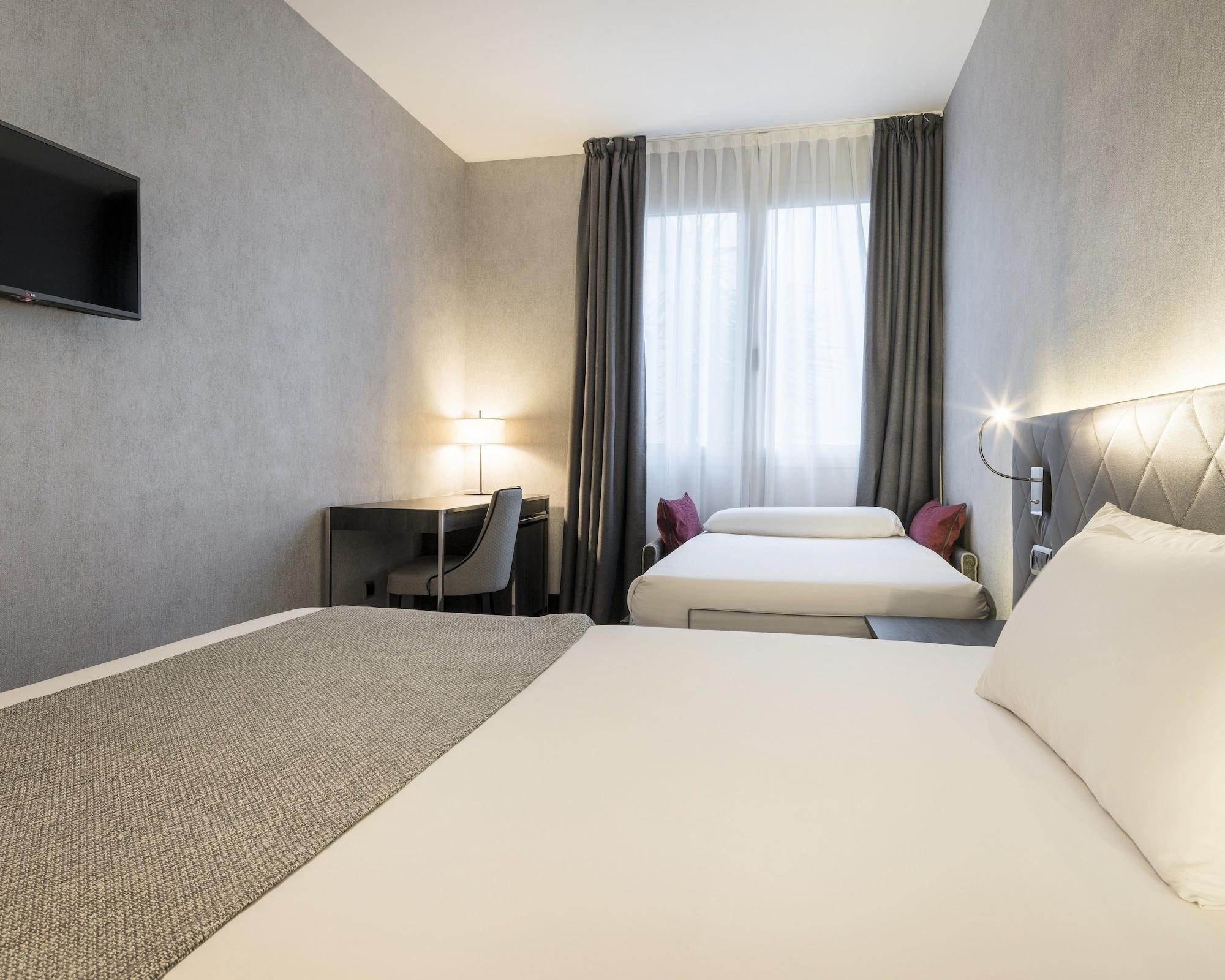 Hotel Ilunion Bel-art 4*