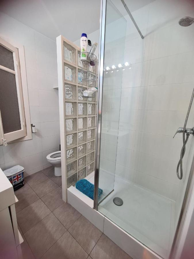 Bed & Breakfast In The Center Of Barcelona