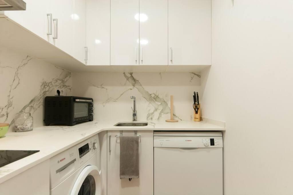 Fridays Flats Santa Monica Downtown And Dapper Holiday home Barcelona