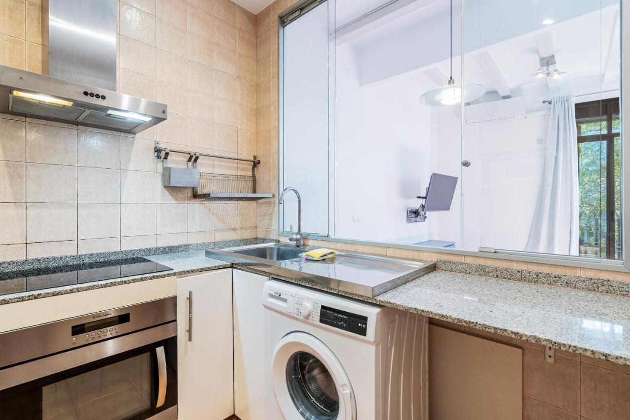 Fridays Flats Charming In Clot Barcelona