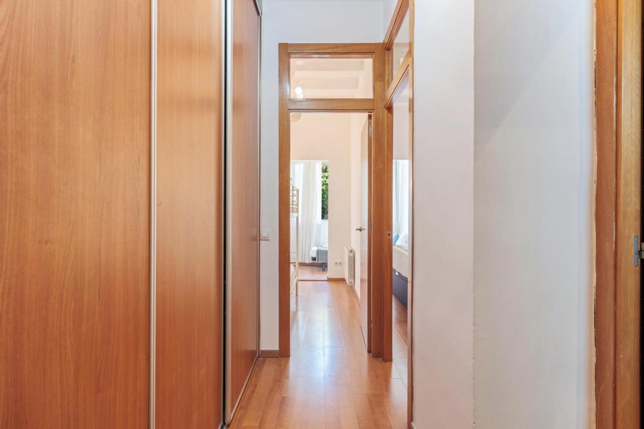 Fridays Flats Charming In Clot Apartment Barcelona