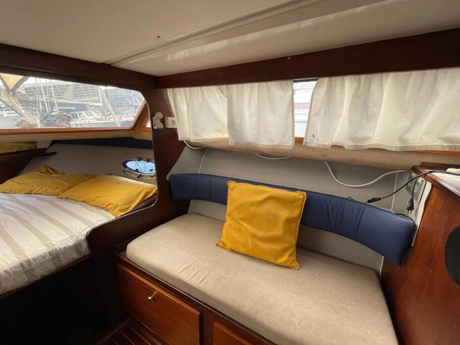 Barco Acogedor - Cosy Boat - Barcelona