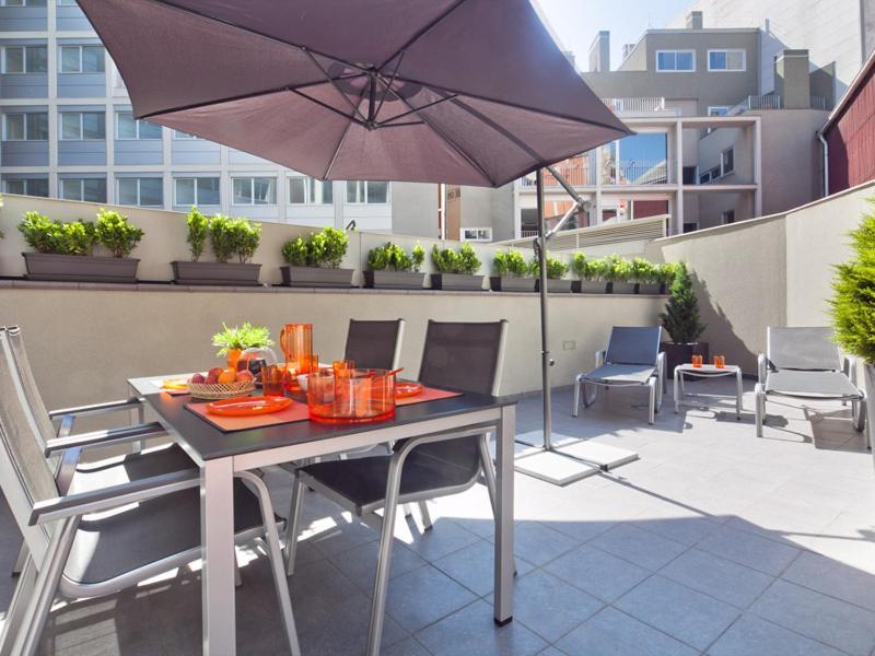 Charmsuites Paralel Apartment Barcelona