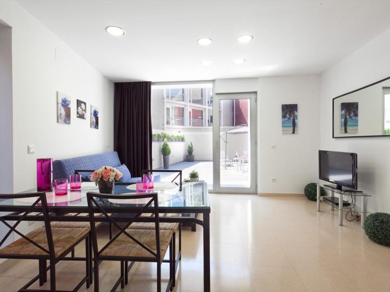 Charmsuites Paralel Apartment Barcelona