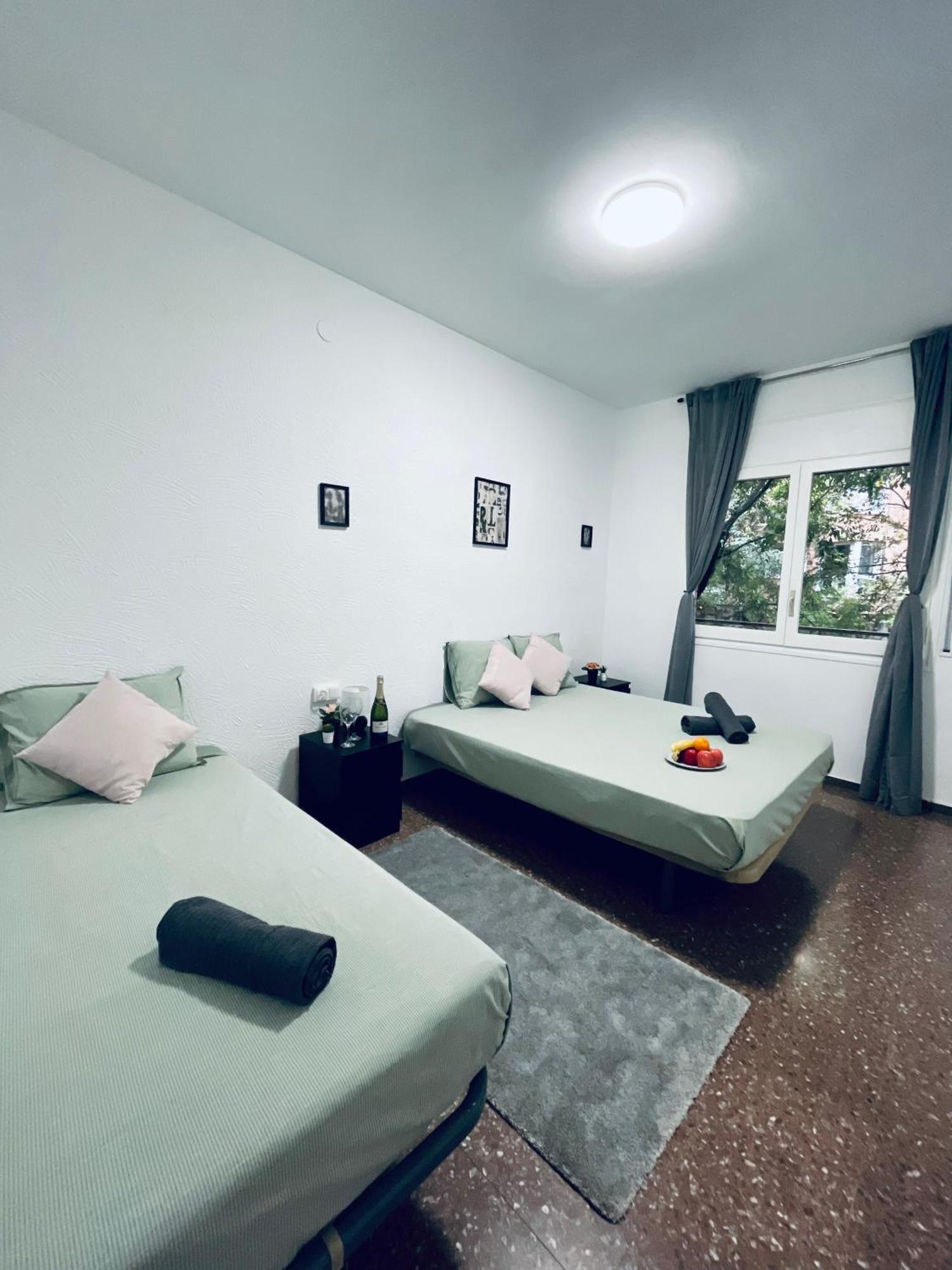 Sardenya 4 * Barcelone