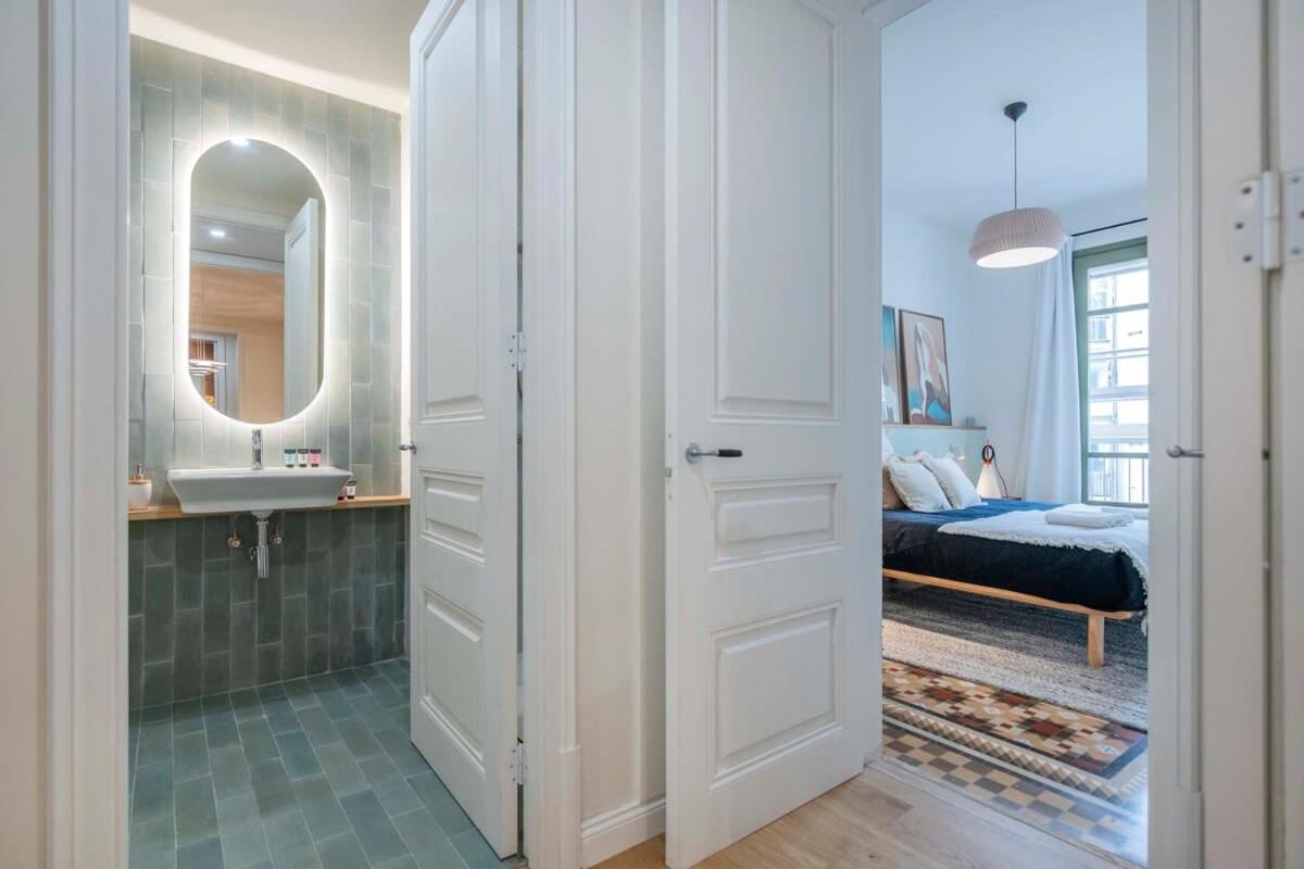 Amazing 5 Bedrooms 5 Bathrooms By Plaza Catalunya Appartement *