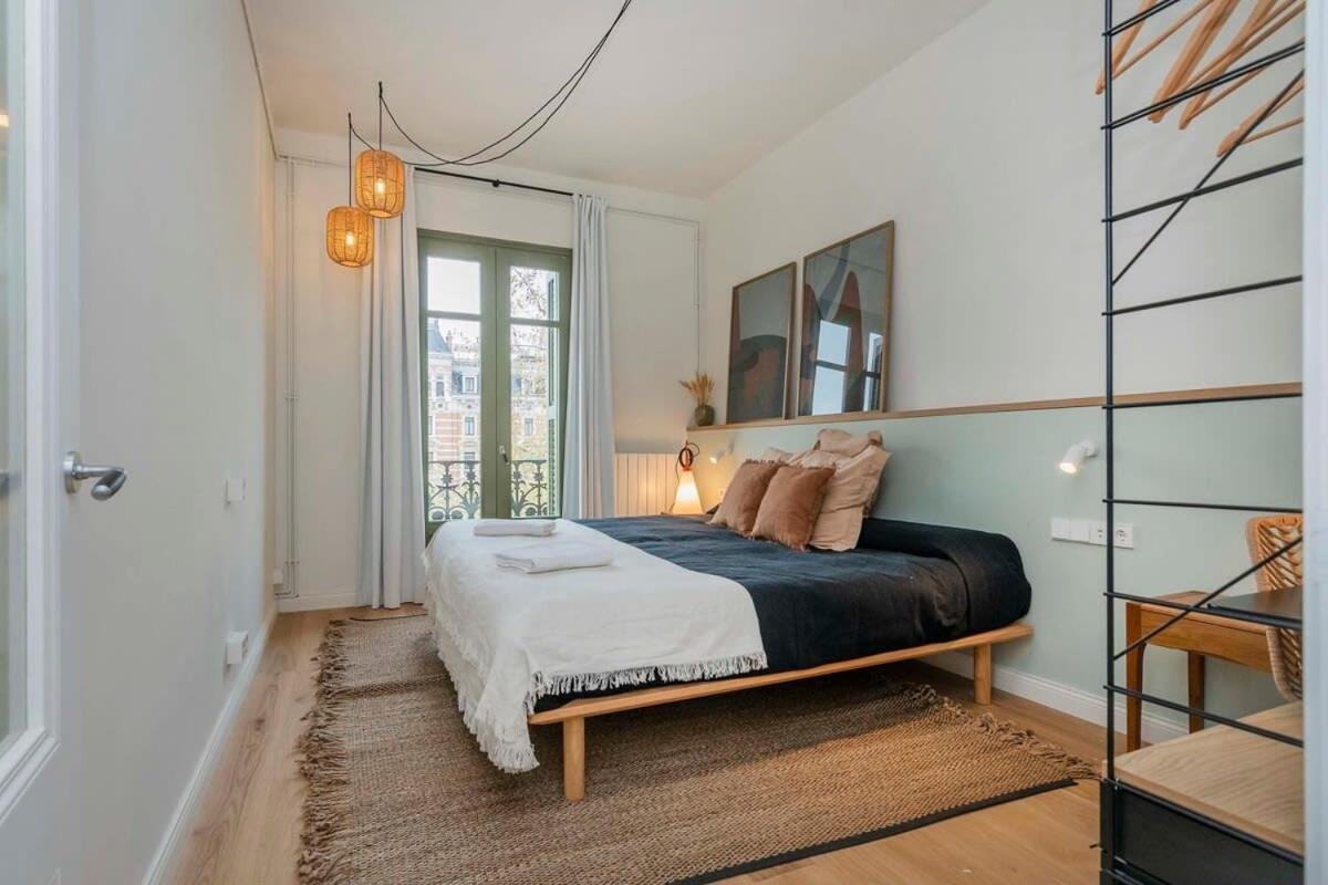 Amazing 5 Bedrooms 5 Bathrooms By Plaza Catalunya