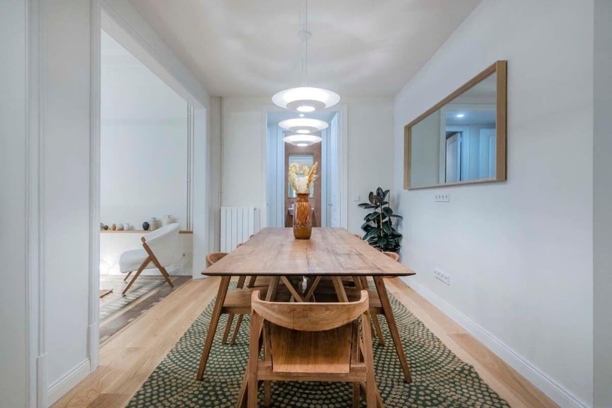 Amazing 5 Bedrooms 5 Bathrooms By Plaza Catalunya