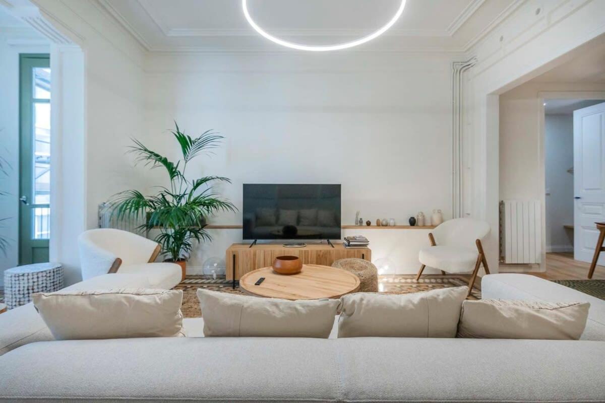 Amazing 5 Bedrooms 5 Bathrooms By Plaza Catalunya Appartement Barcelone