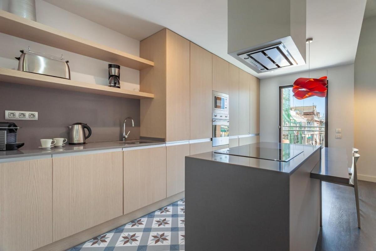 Apartamento 3-bedroom Penthouse With Terrace In Eixample Barcelona