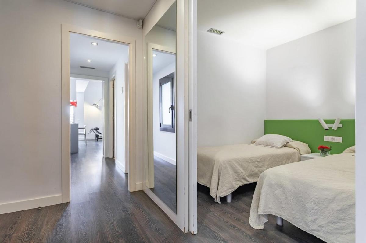 3-bedroom Penthouse With Terrace In Eixample Apartamento Barcelona