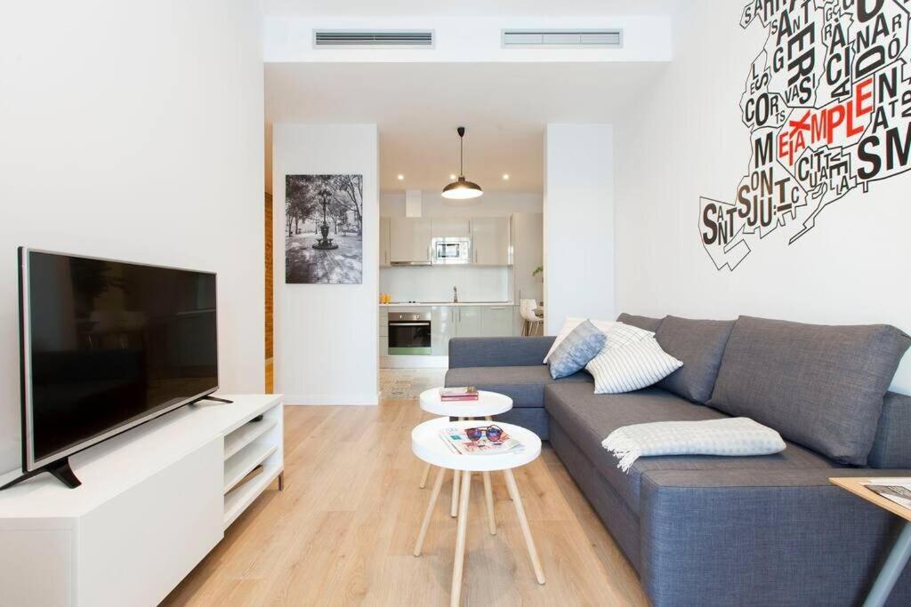 Beautiful 4bd 4ba In Eixample District Appartement *