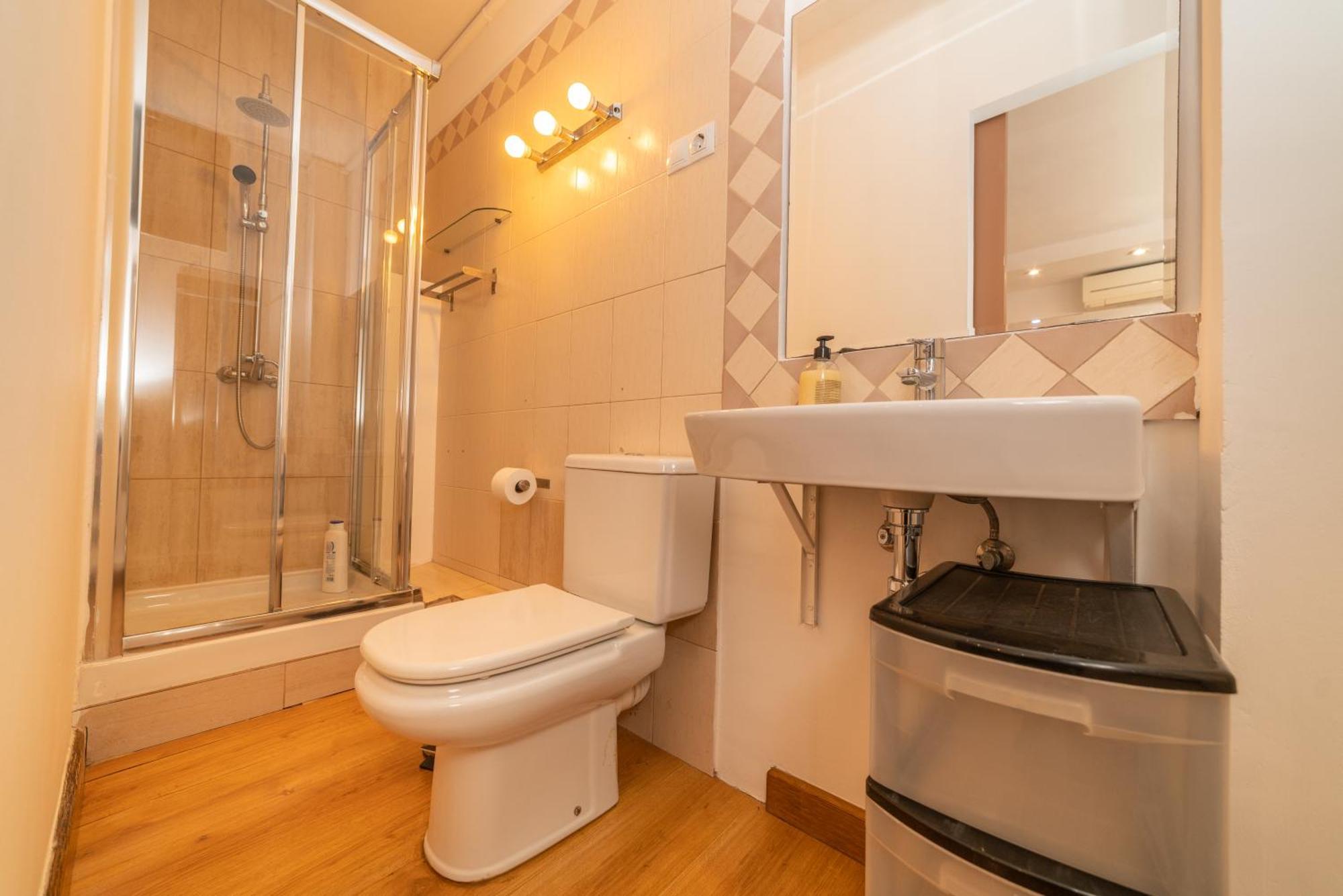 Apartment Near Park Guell Barcelona