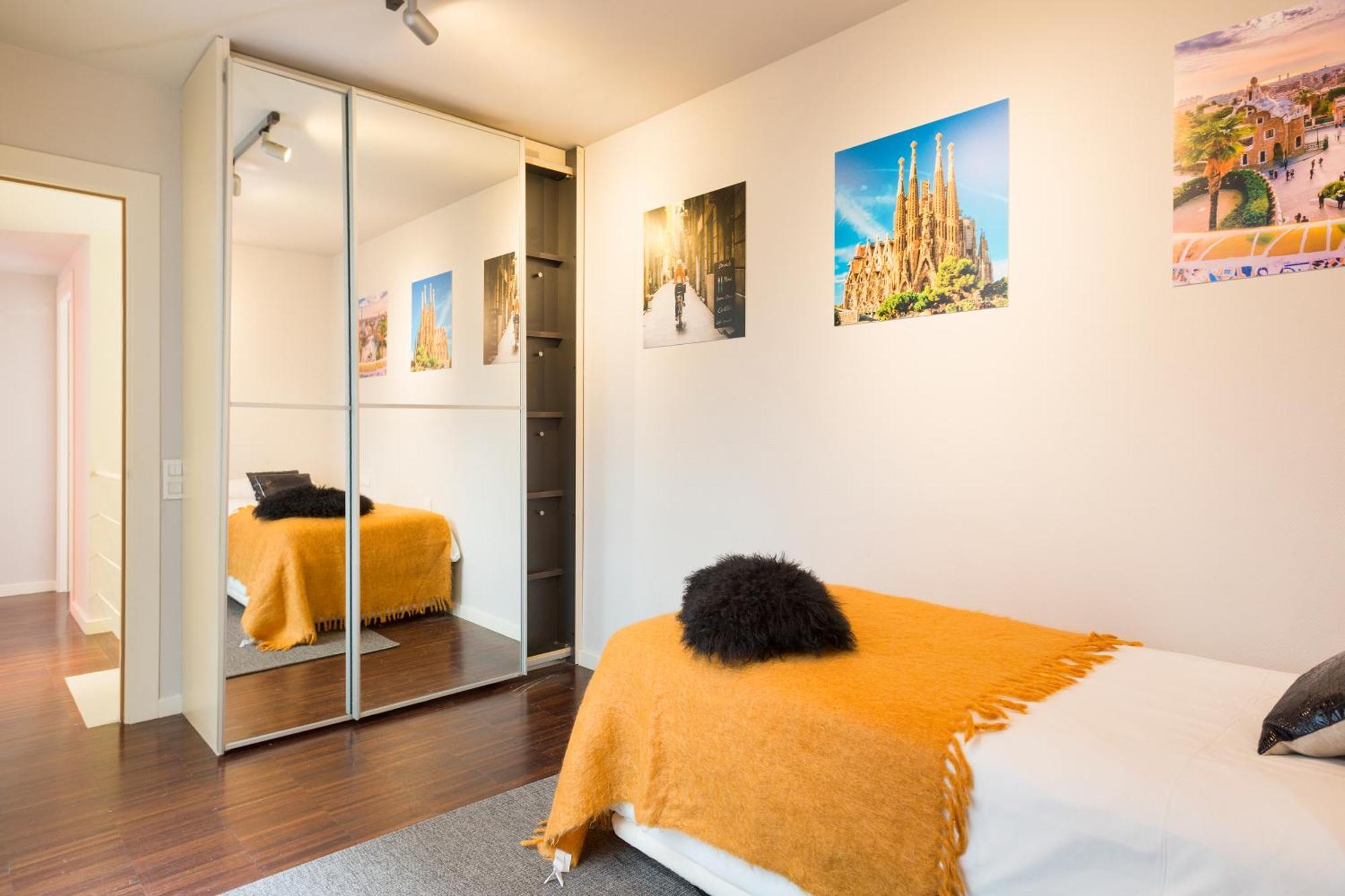 Apartment My Space Emirates - Modern Duplex With Private Garden And Swimming Pool