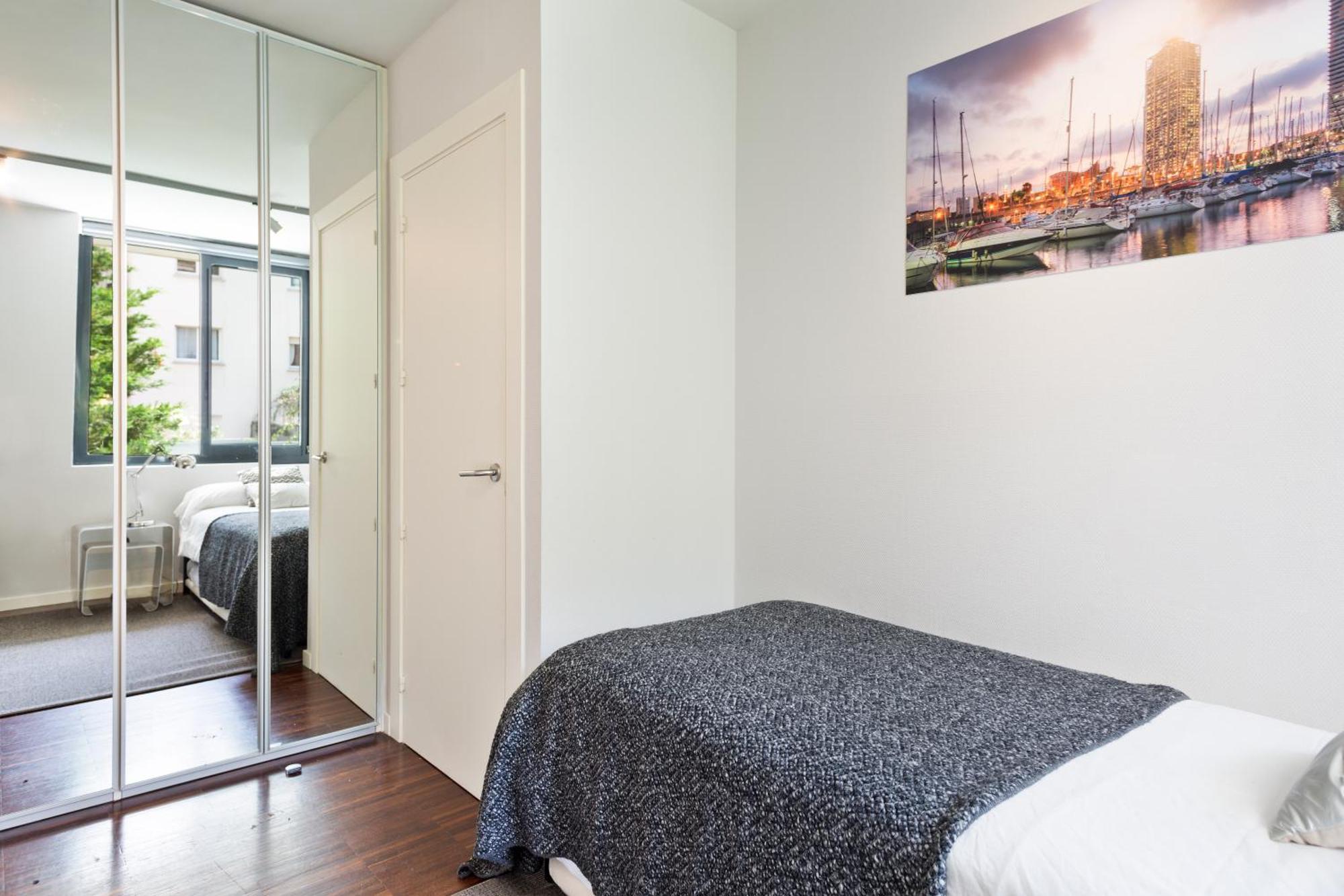 My Space Emirates - Modern Duplex With Private Garden And Swimming Pool Apartment Barcelona