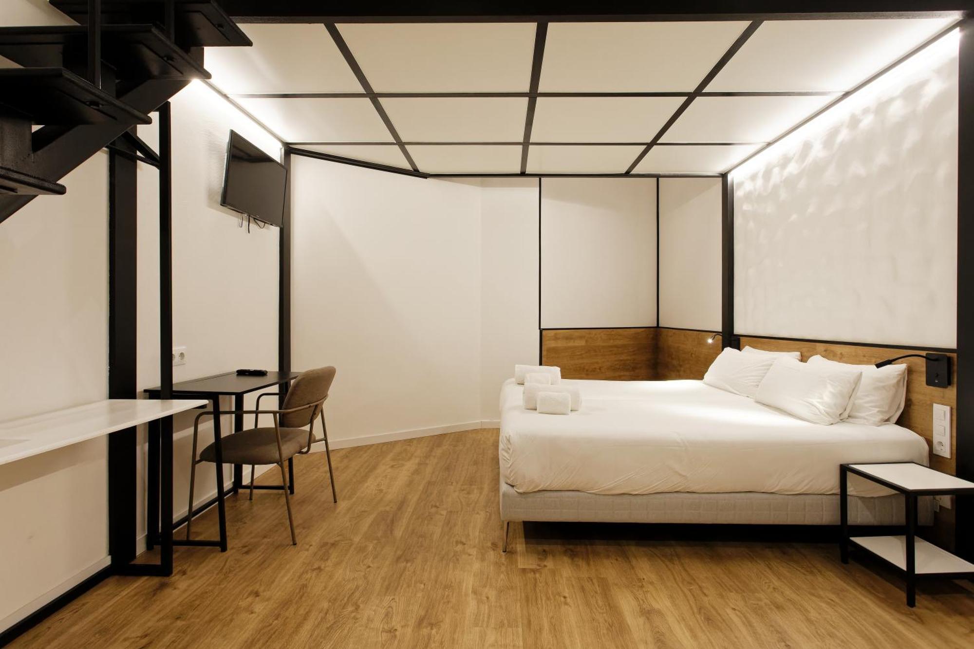 Hotel Barna House 3*