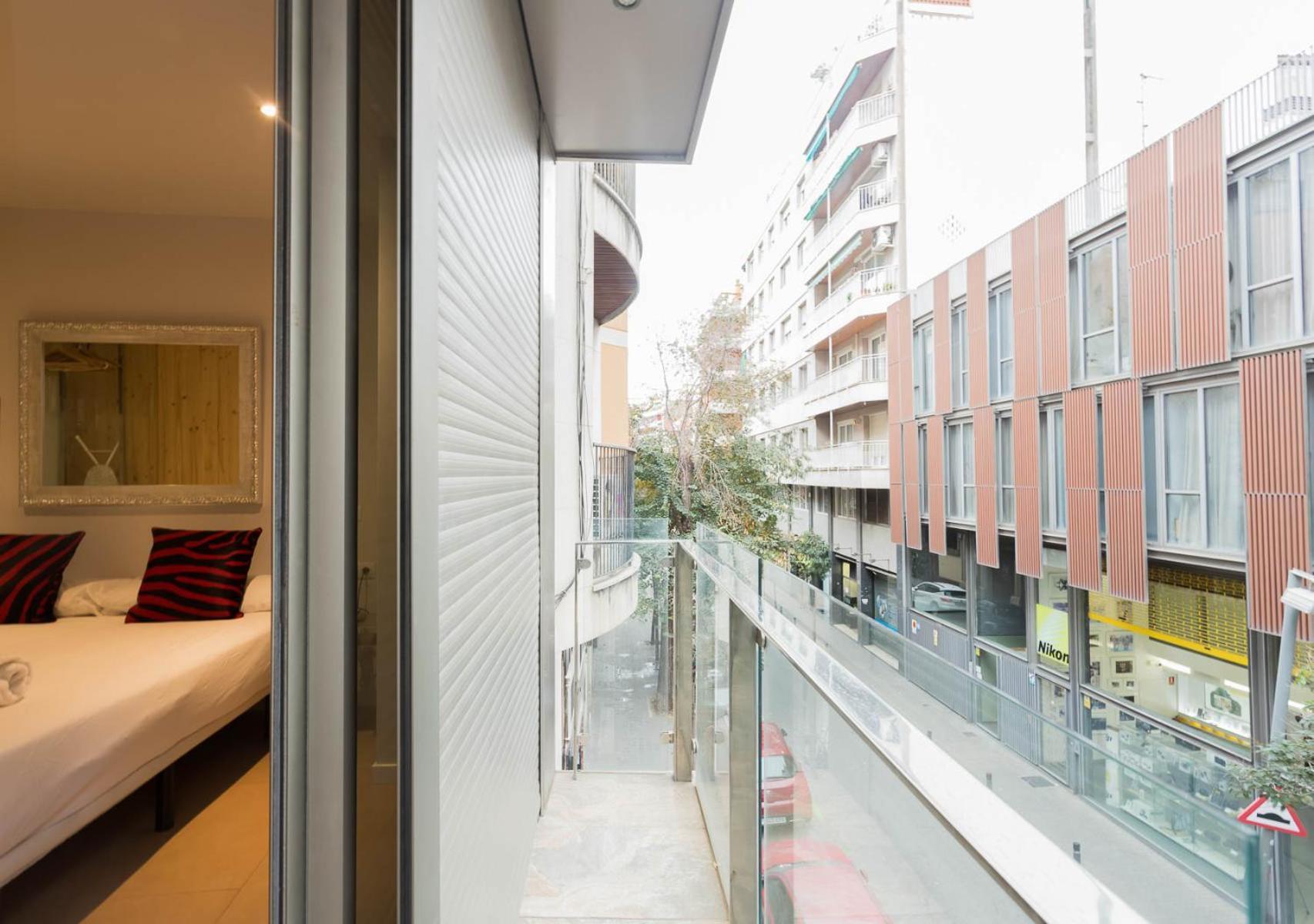 My Space Brand New In City Center * Barcelona