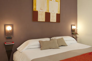 Ainb Gothic Studio 3*