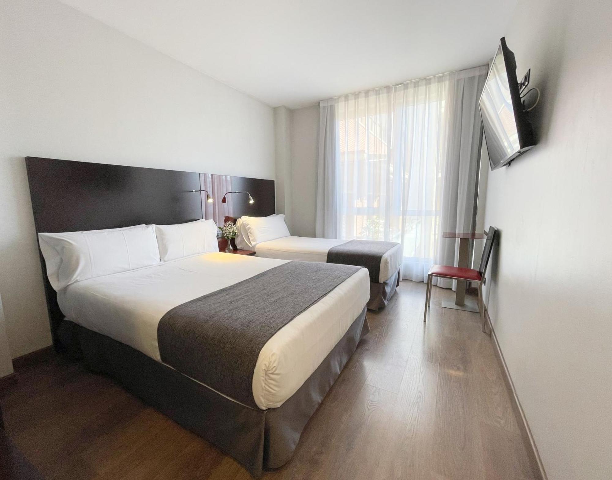 Sm Sant Antoni Hotel