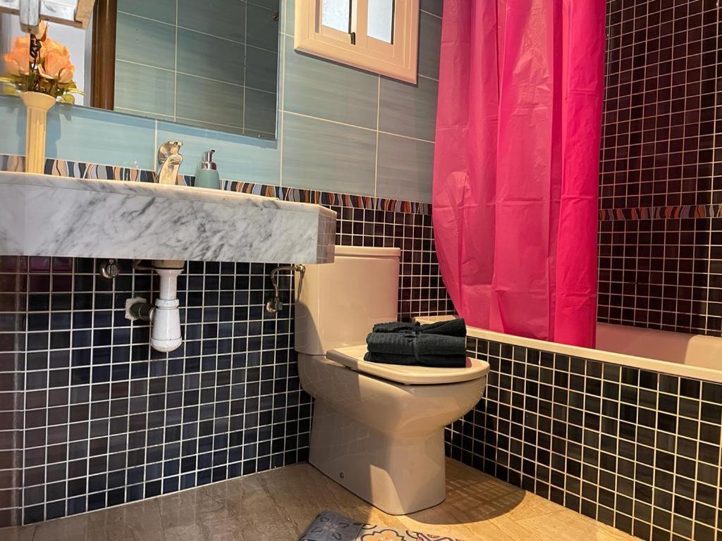 By La Rambla Rooms Barcelone