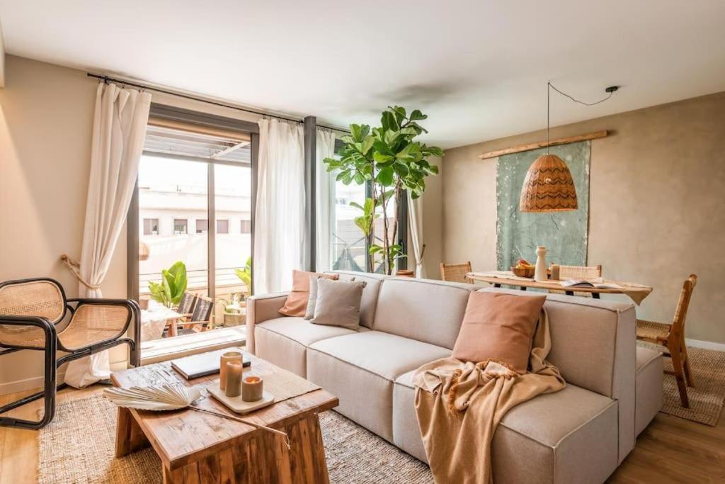 Lulua - 2 Bedrooms In Eixample Dreta Apartment Barcelona