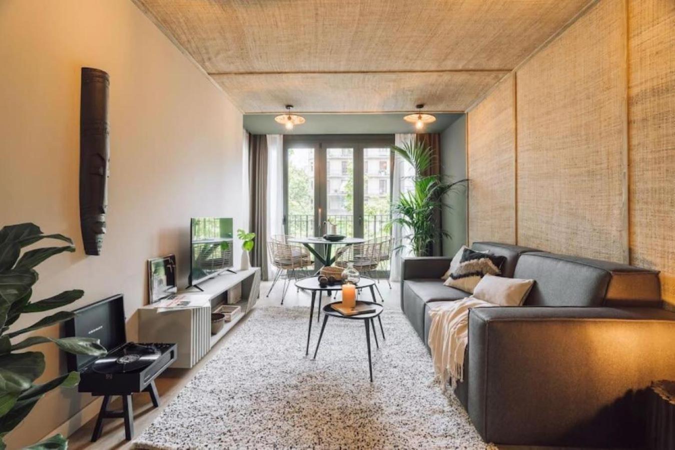Tagbu - 2 Bedroom And Balcony In Eixample Dreta Appartement Barcelone