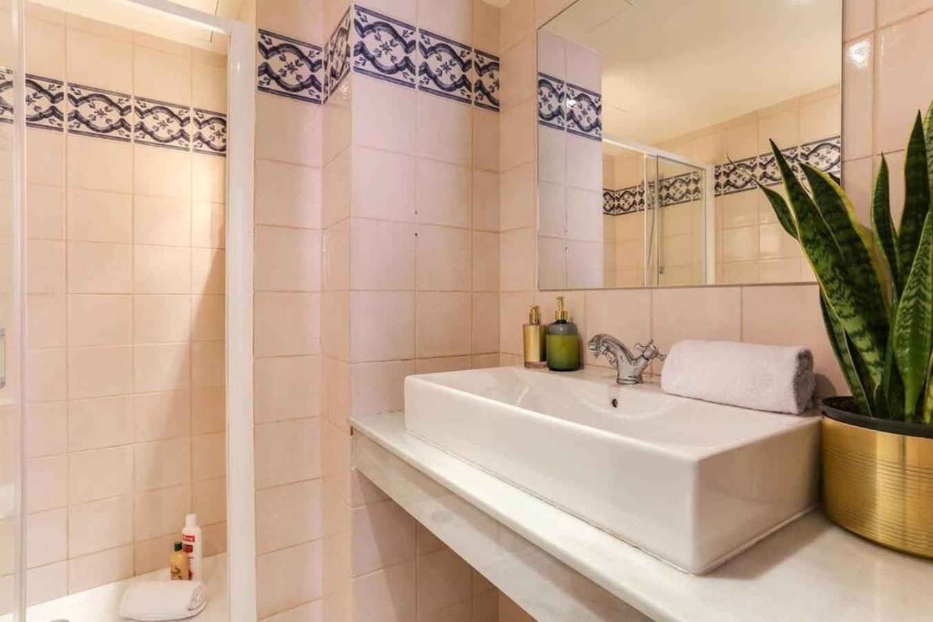 Appartement Stylish 2 Bdr In Trendy Gracia