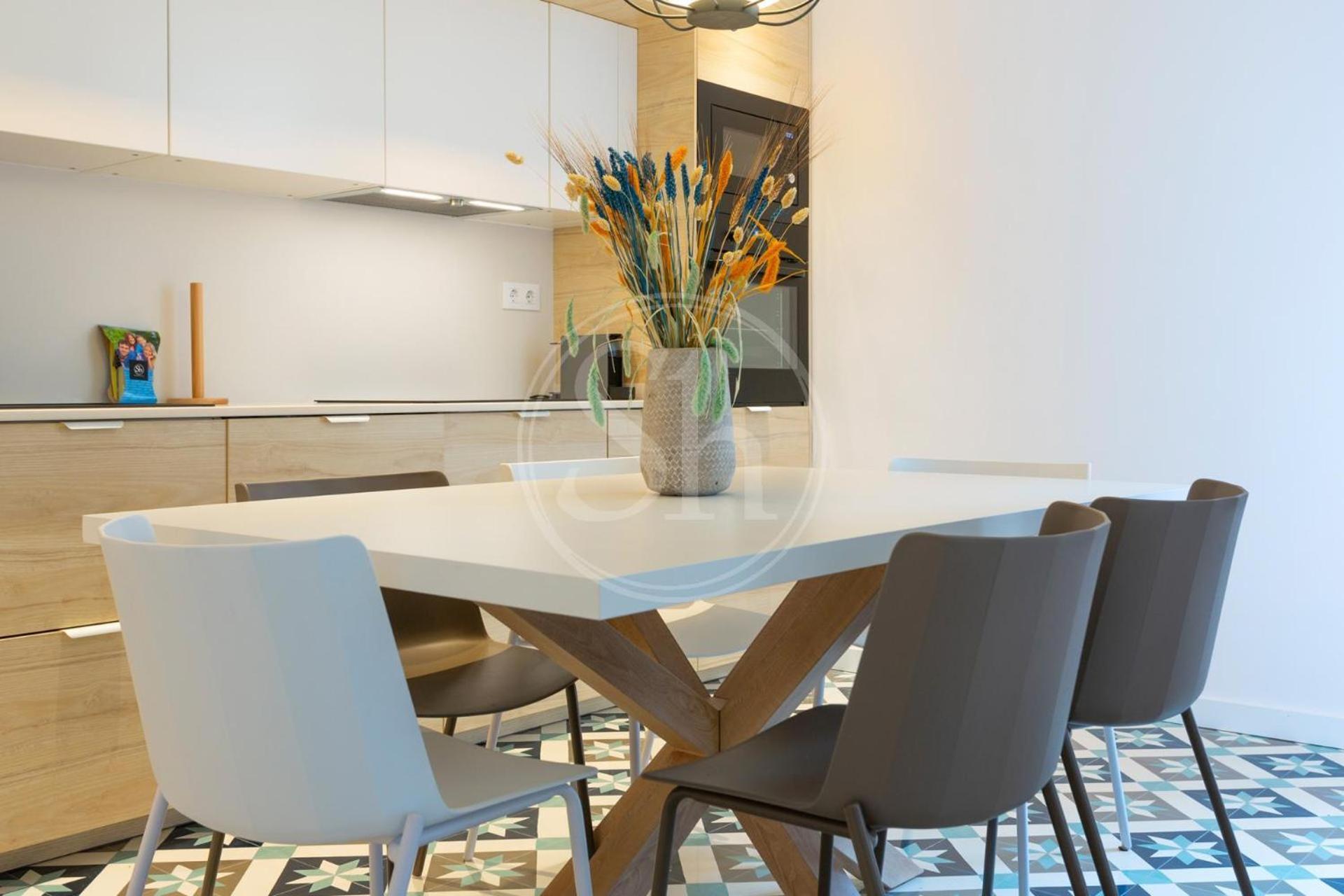 Moderno Familiar En Eixample Appartement