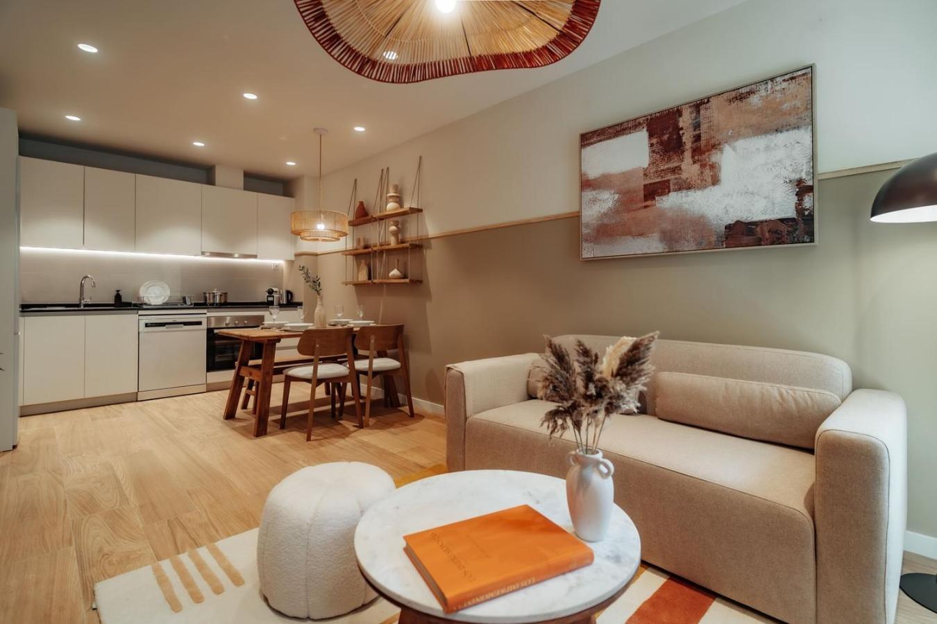 Casa Carlit - 1 Bedroom Near Plaza Tetuan Appartement