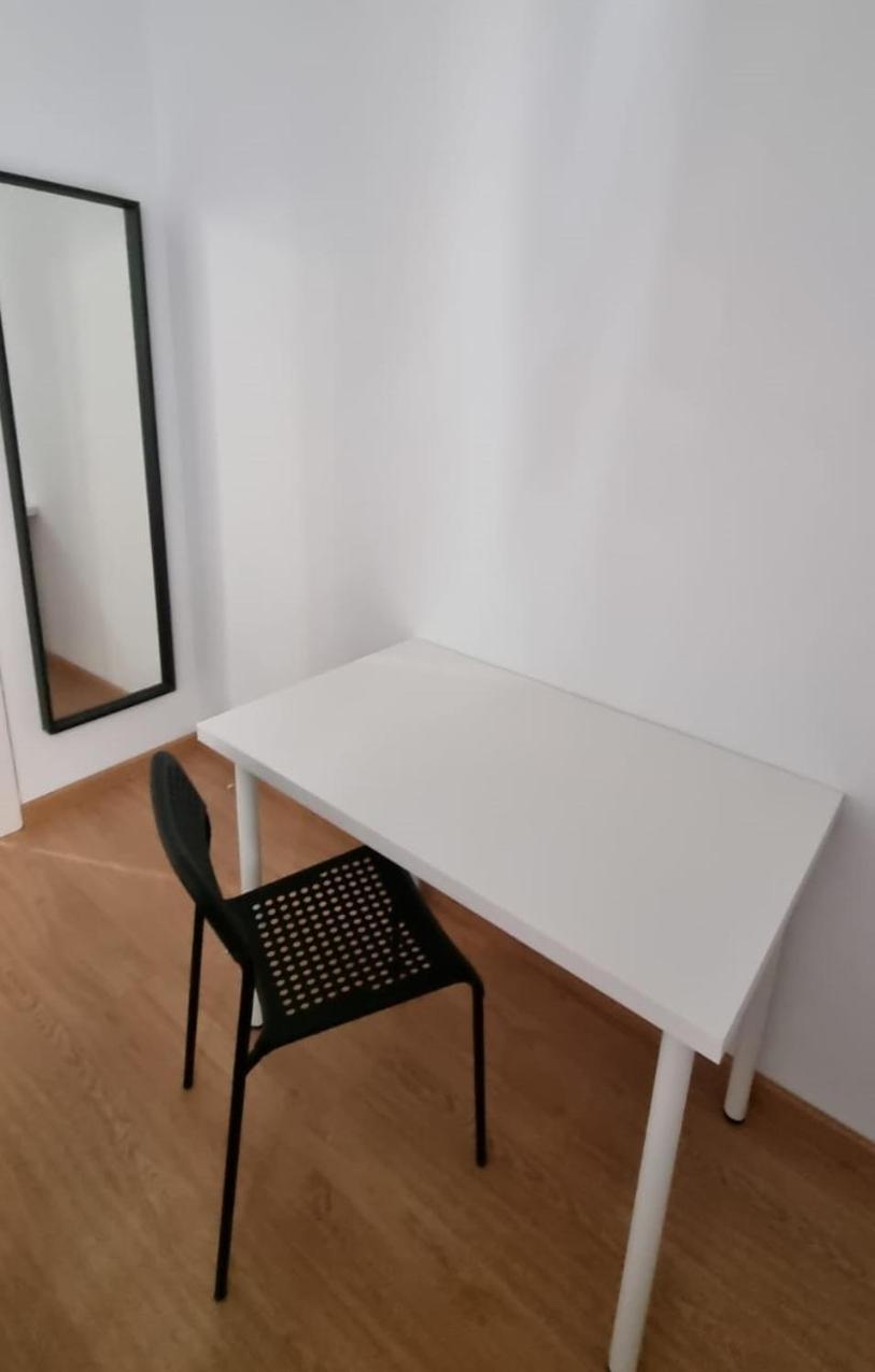 Hostel Ducq In Barcelona