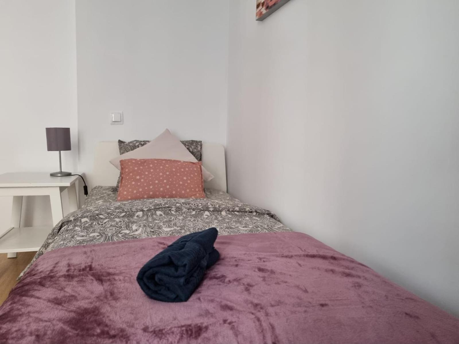 Hostel Ducq In *