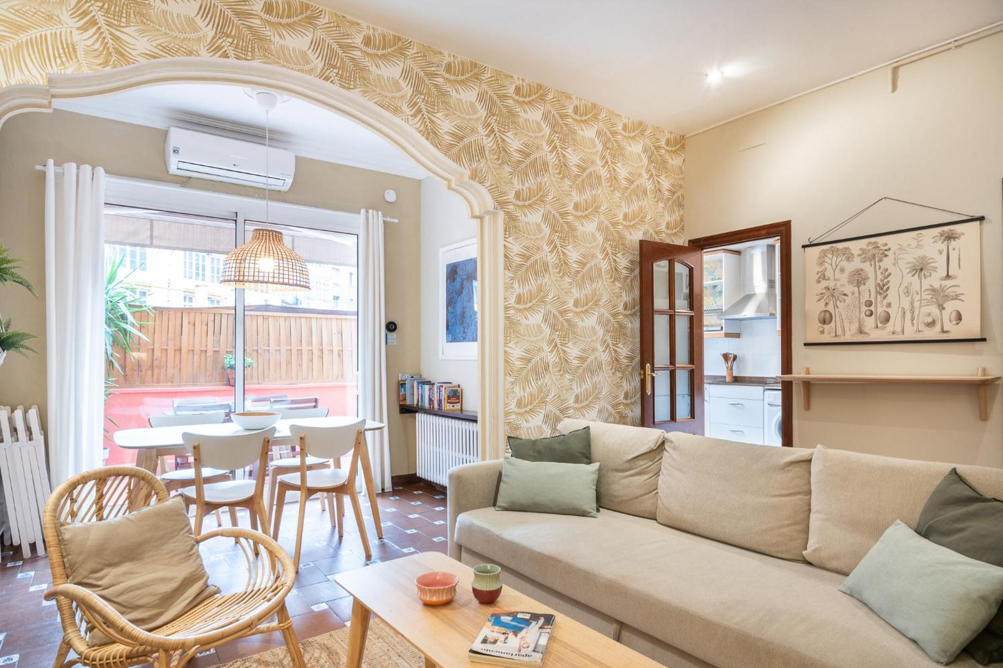 Spacious & Sunny With Terrace In The Center Barcelona