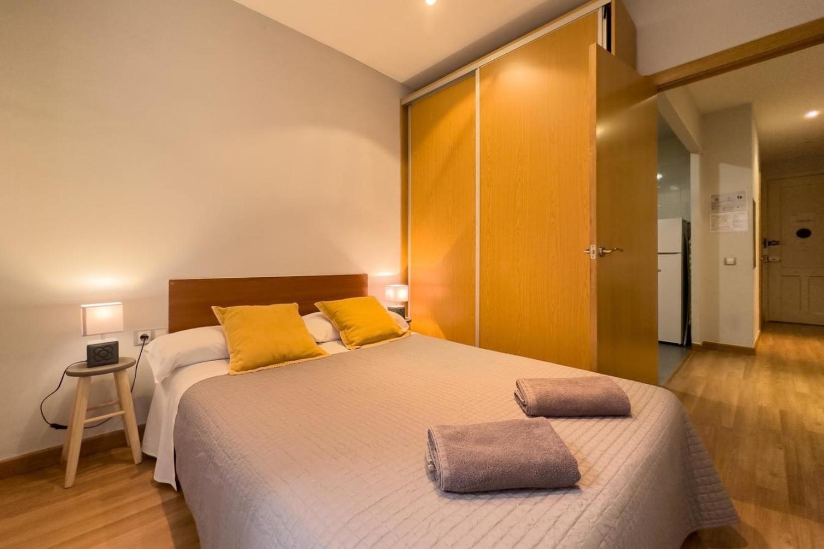 Fuer 3 Personen Ca 38 Qm In Barcelona-gracia, Costa Brava Costa Del Maresme Appartement *