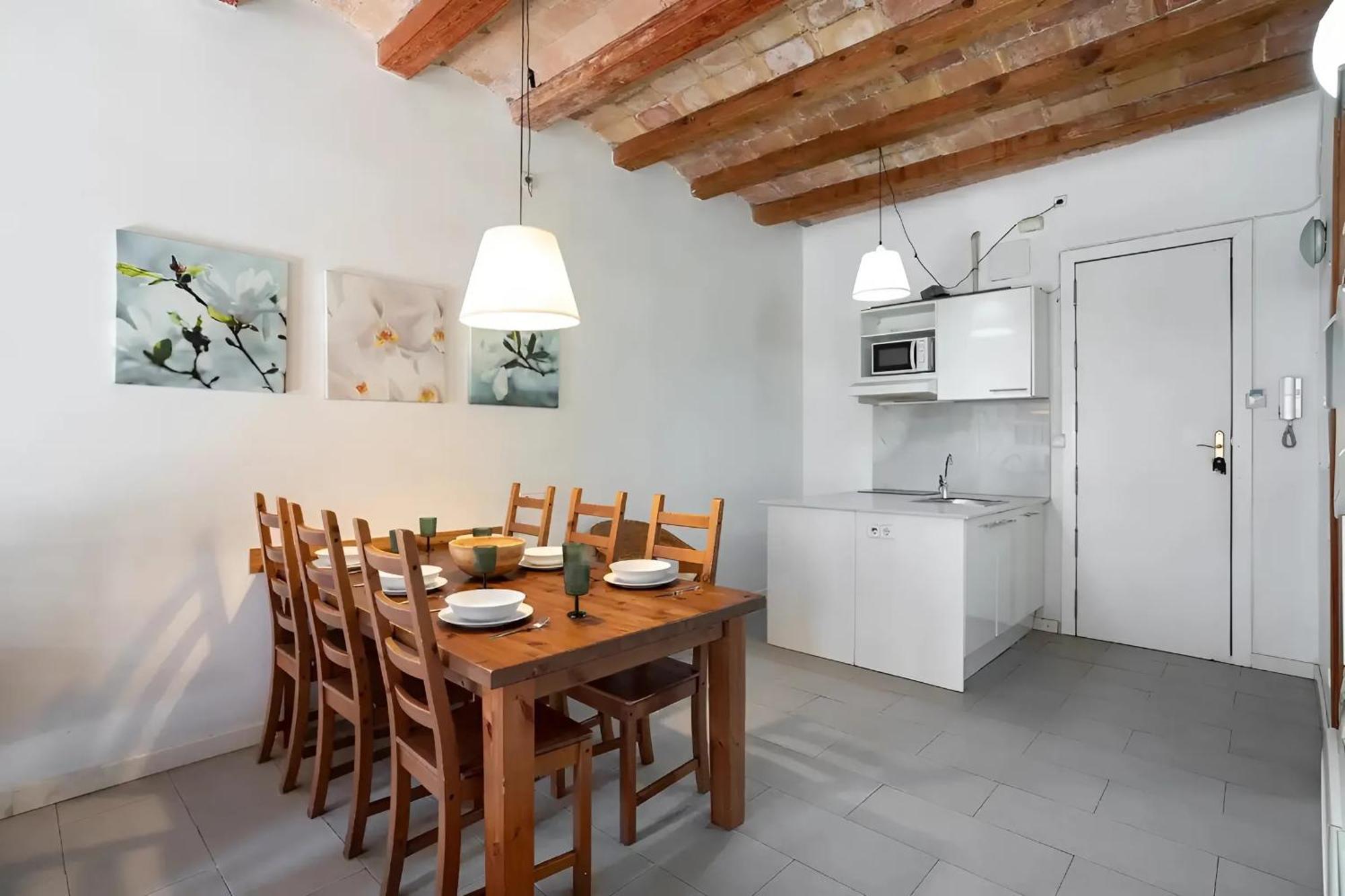 Mooeve Sant Antoni Apartment Barcelona
