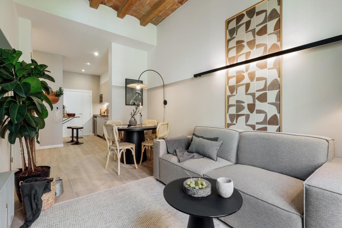 Castell - 2 Bedrooms And Balcony In Sant Antoni Appartement