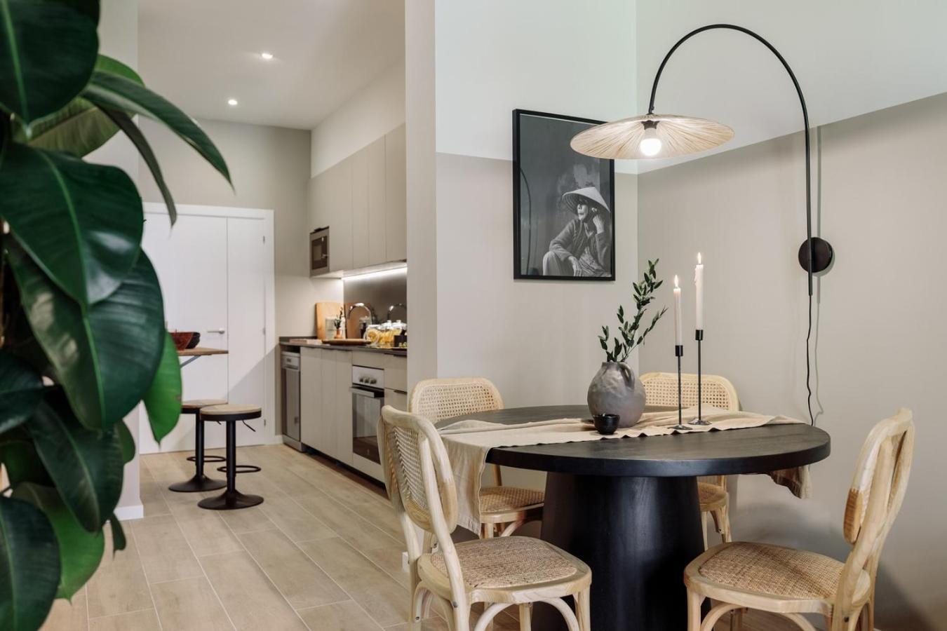 Castell - 2 Bedrooms And Balcony In Sant Antoni Appartement *