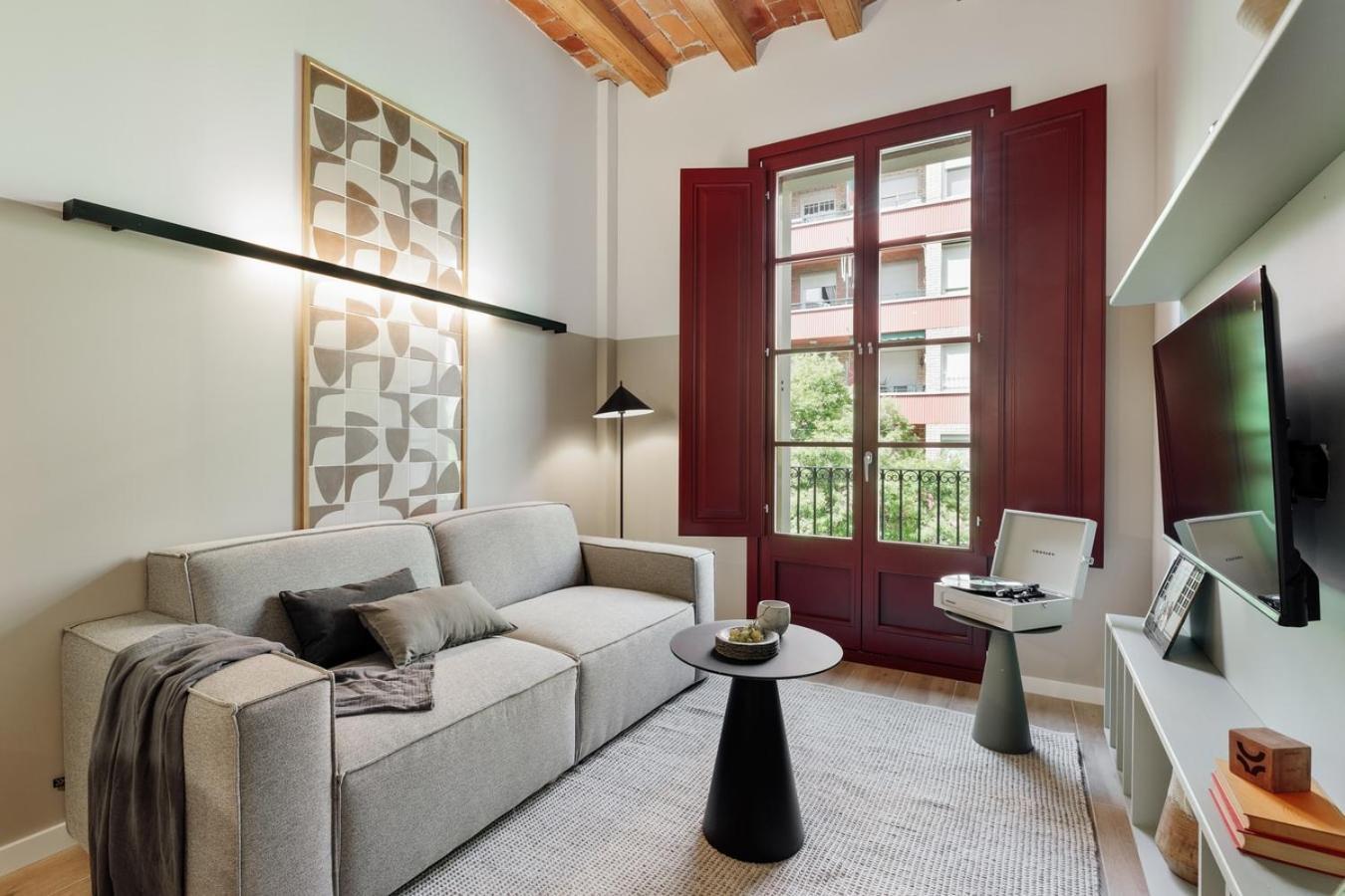 Castell - 2 Bedrooms And Balcony In Sant Antoni Barcelone