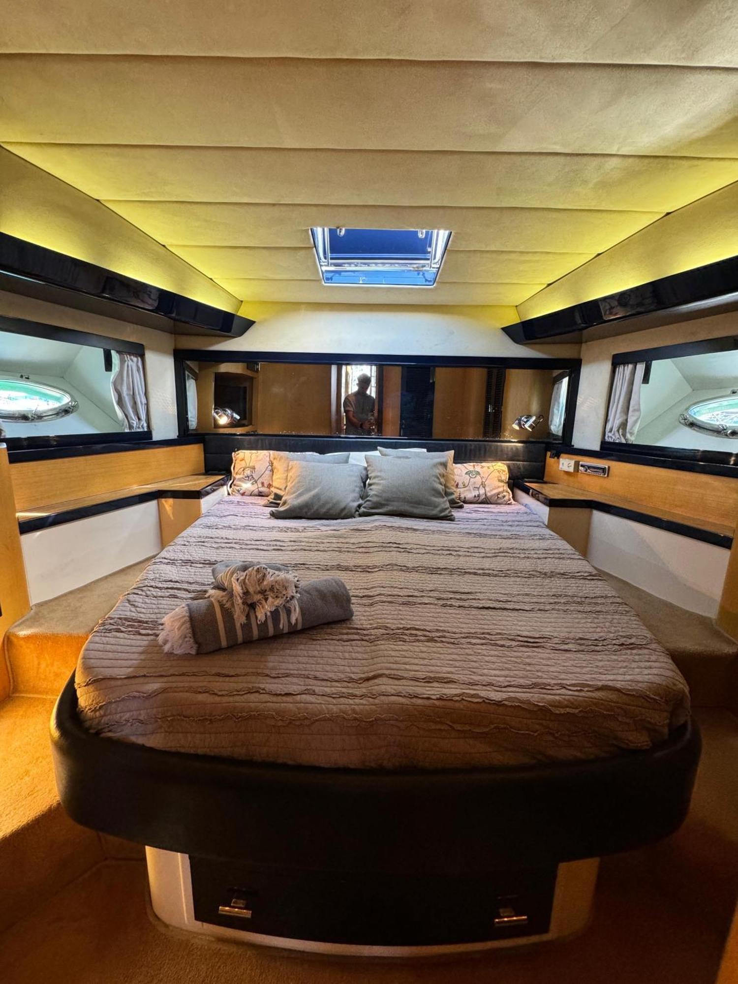 Yacht Sherte * Barcelone
