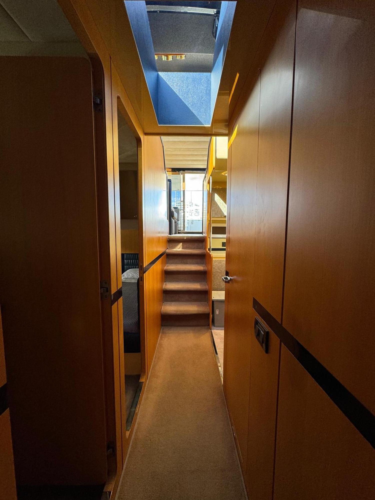 Bateau-hôtel Yacht Sherte