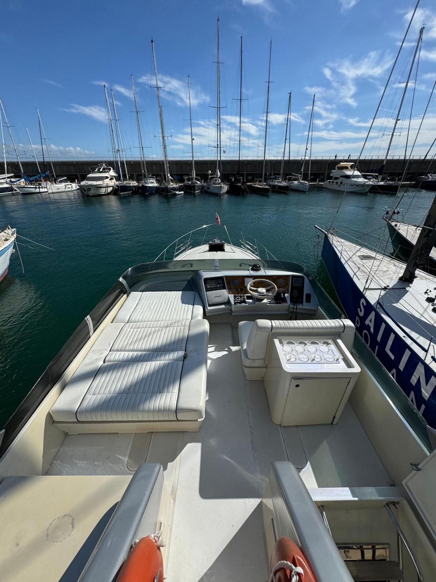 Yacht Sherte * Barcelone