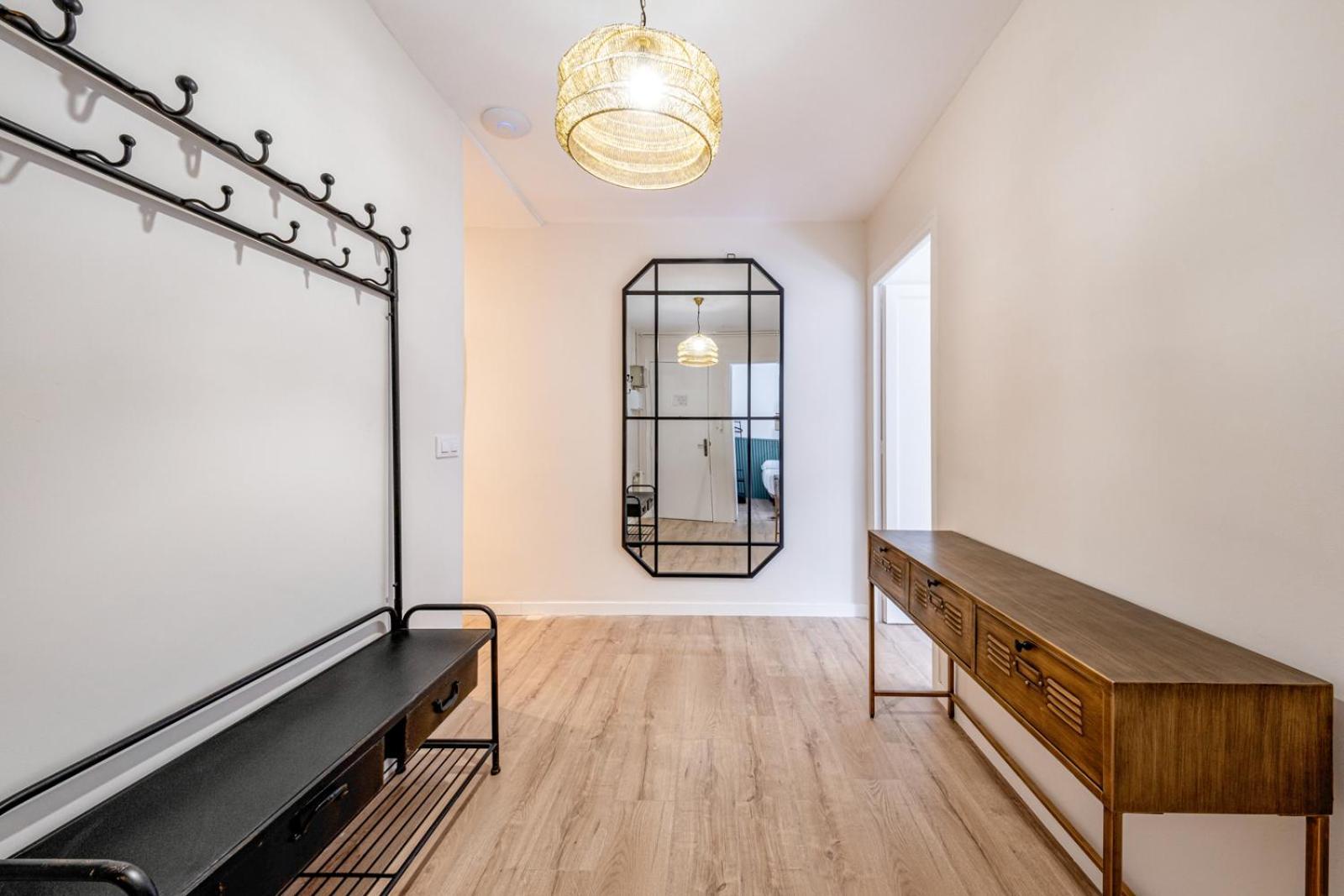 Bebarceloner Eixample Apartments- 4 Bedrooms Appartement