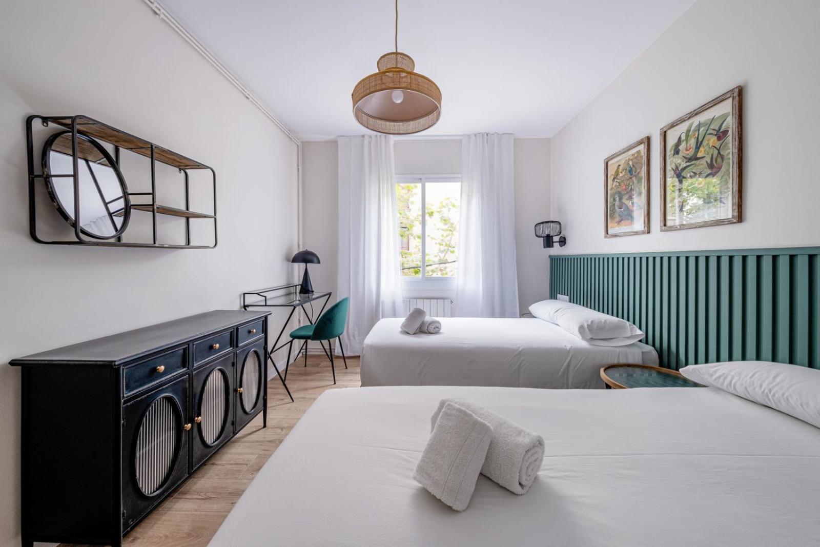 Bebarceloner Eixample Apartments- 4 Bedrooms Appartement