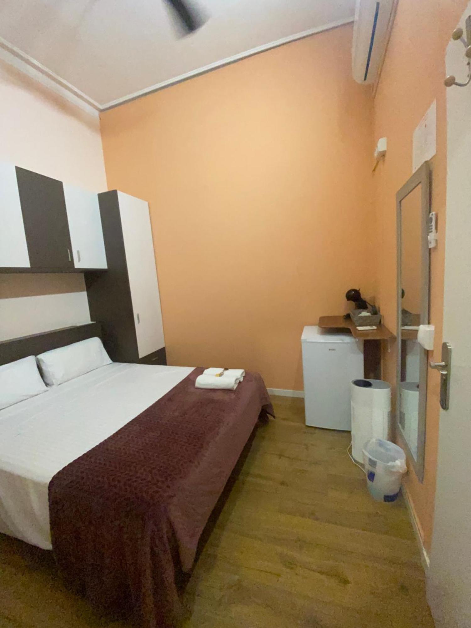 Sant Antoni Hostal, Sustainable Tourism * Barcelone