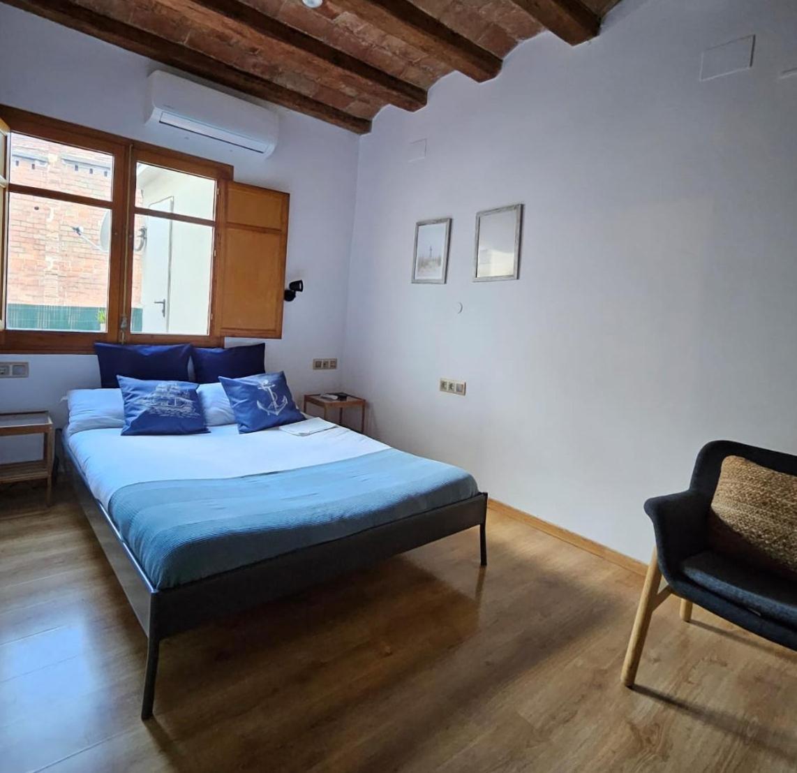 Guest house Youth - And Basic Drassanes 2*