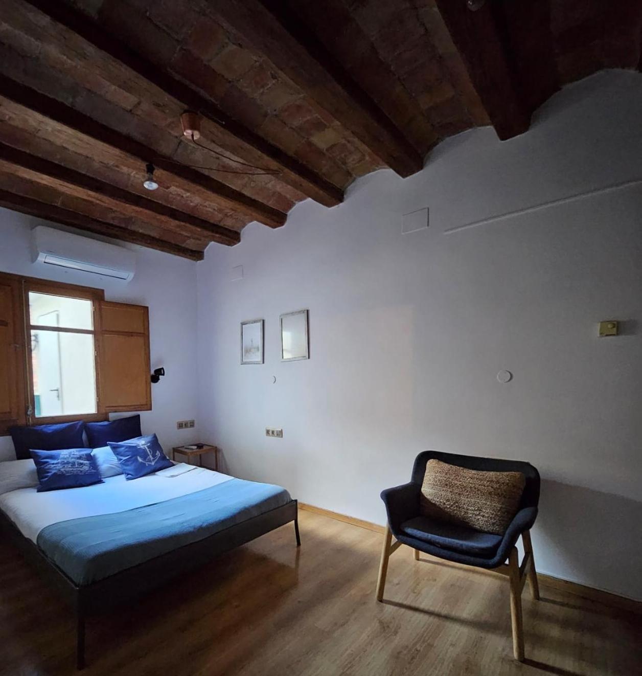 Guest house Youth - And Basic Drassanes Barcelona