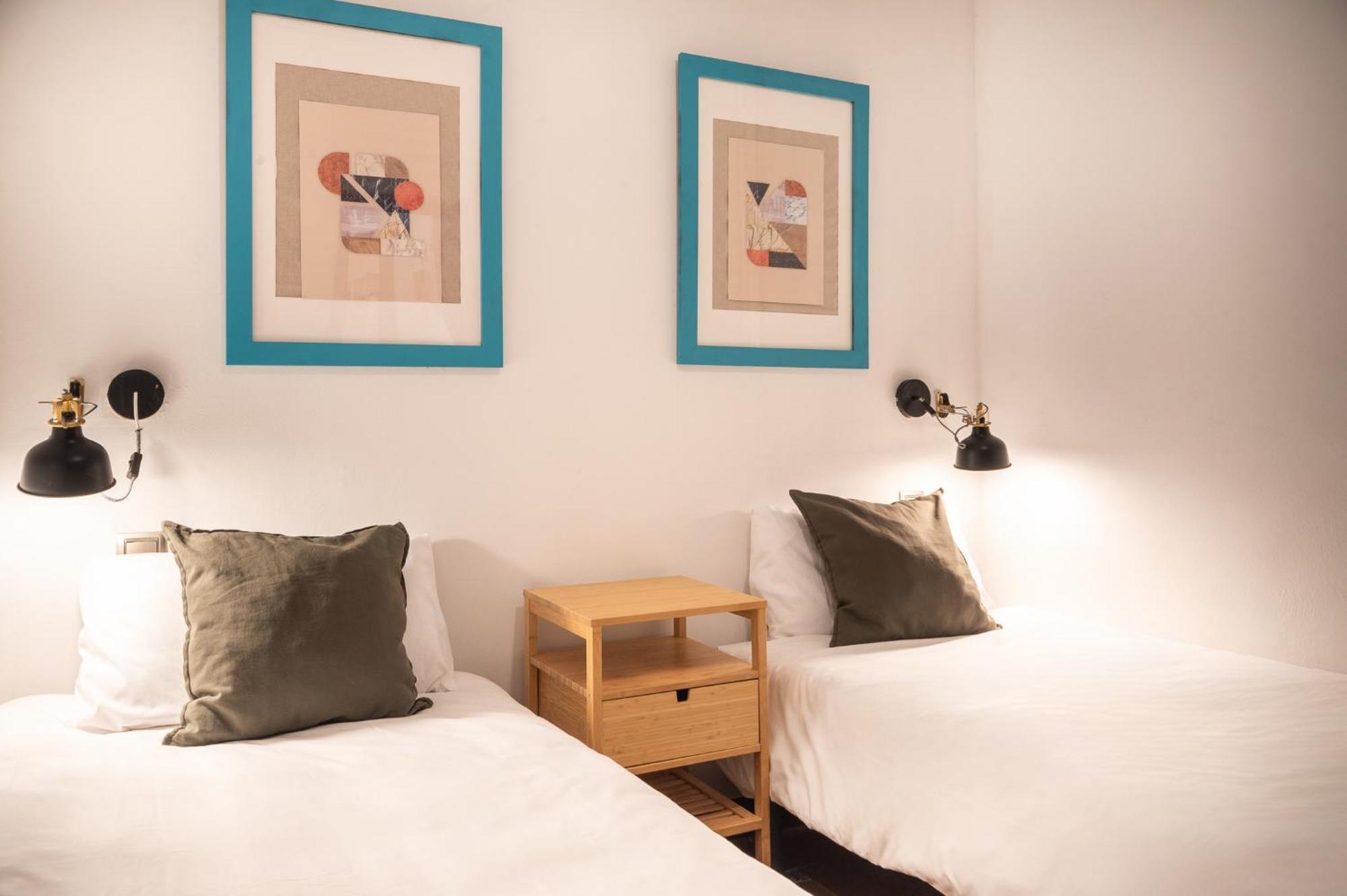 Spacious & Sunny With Terrace In The Center Barcelona