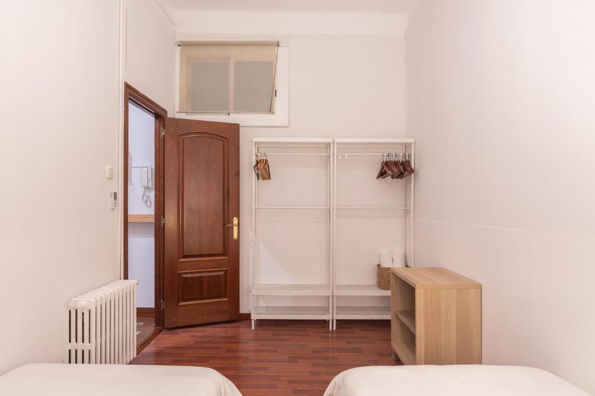 Apartamento Spacious & Sunny With Terrace In The Center